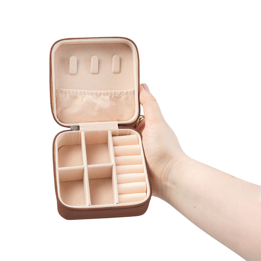 Compact Travel Jewelry Case — Portable Ring & Earring Organizer