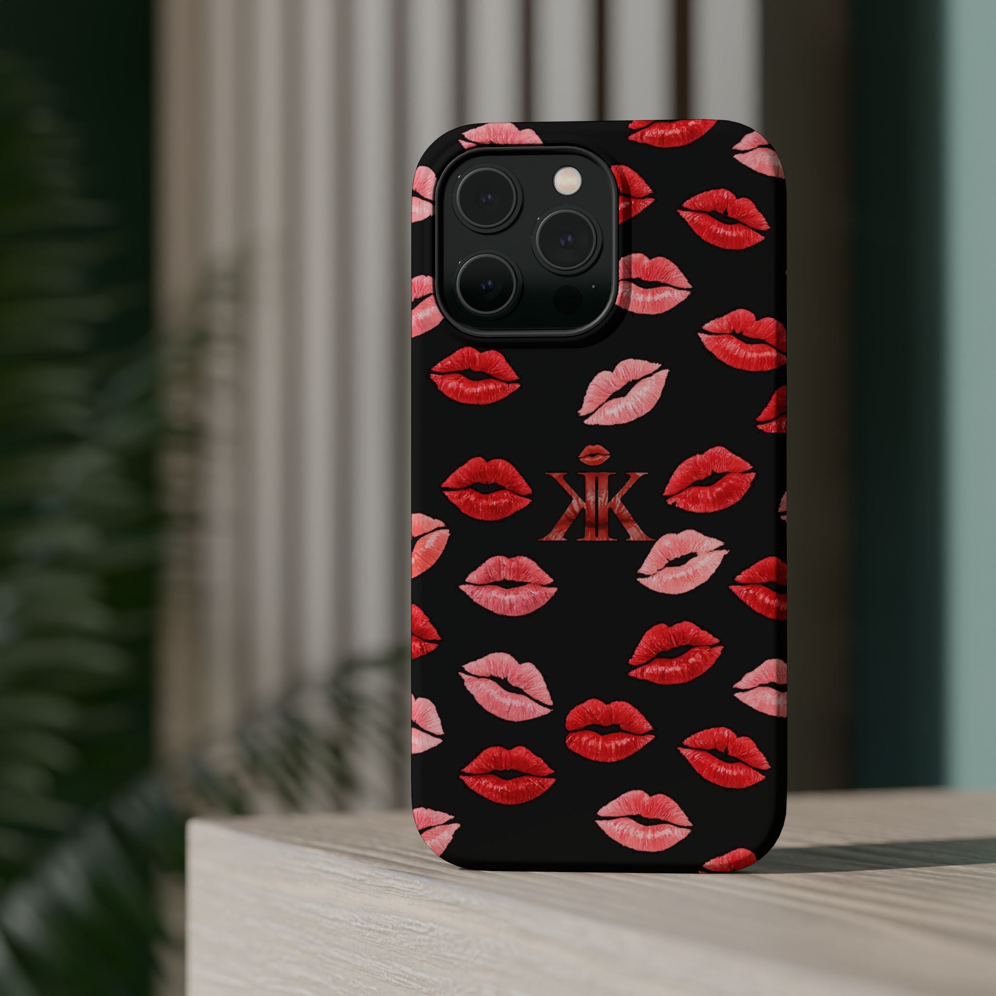 Psyche Collection BLACK - Kiss Pattern Magnetic Impact Phone Case