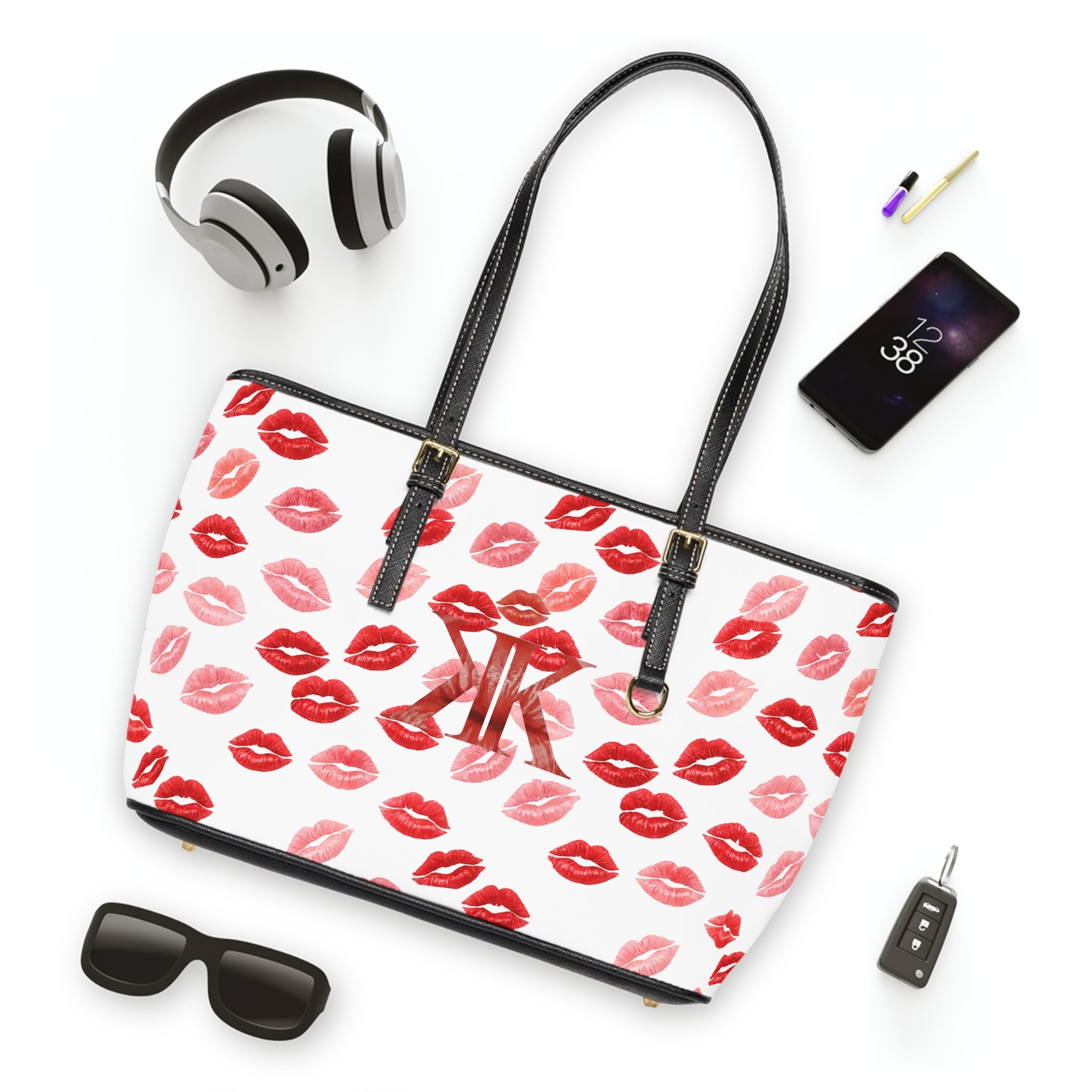 Psyche Collection White Kiss Print PU Leather Shoulder Bag – Red Lipstick Pattern