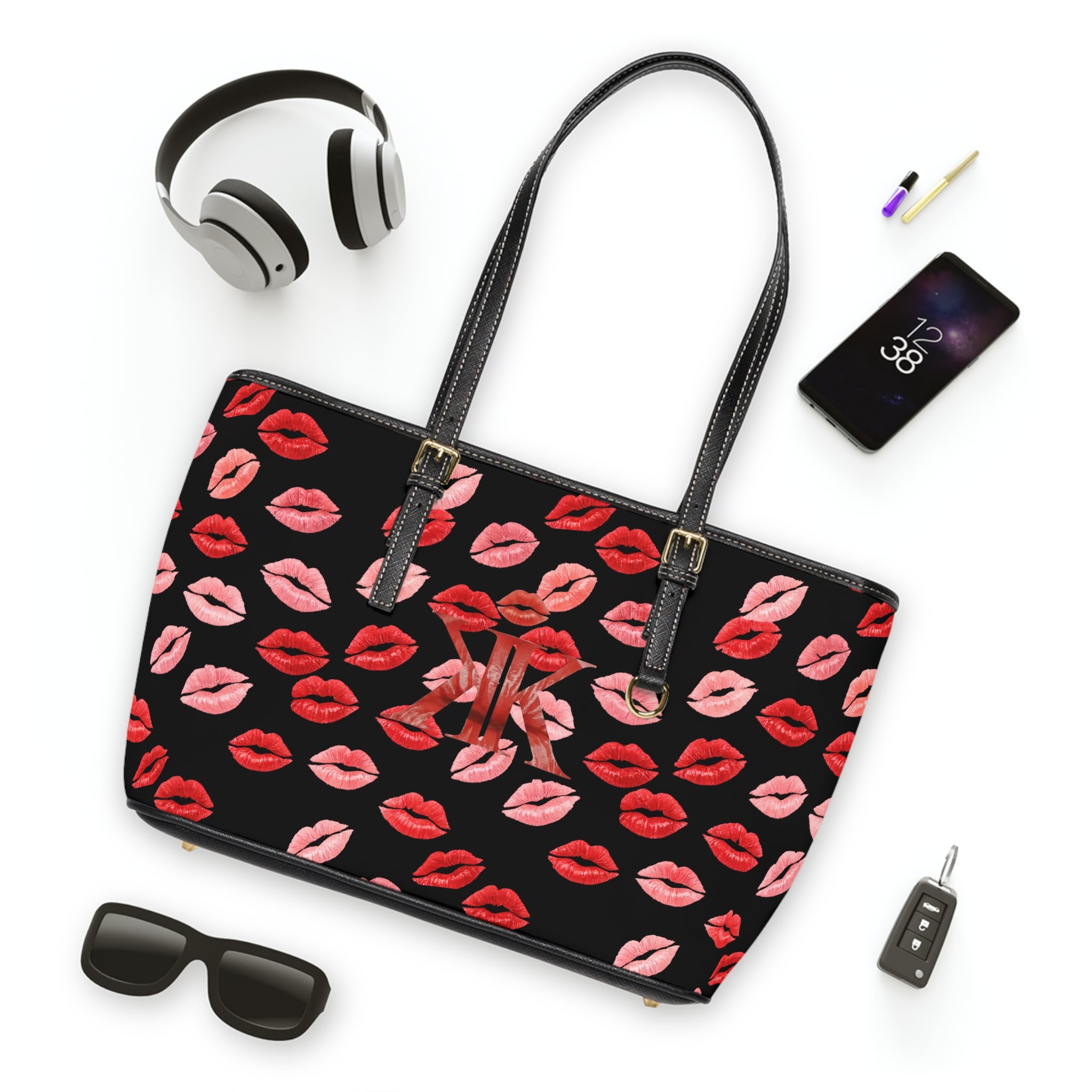 Psyche Collection BLACK Kiss Print PU Leather Shoulder Bag – Red Lipstick Pattern